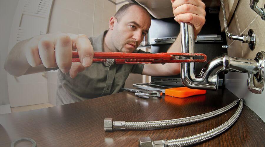 Professional emergency plumbing in Luling, TX